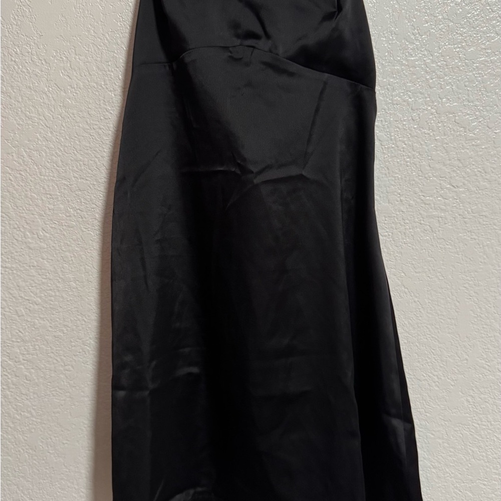 Urban Outfitters Bella Bow-Back Mini Dress in Black
